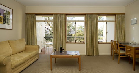 University House - ANU - Newcastle Accommodation 4