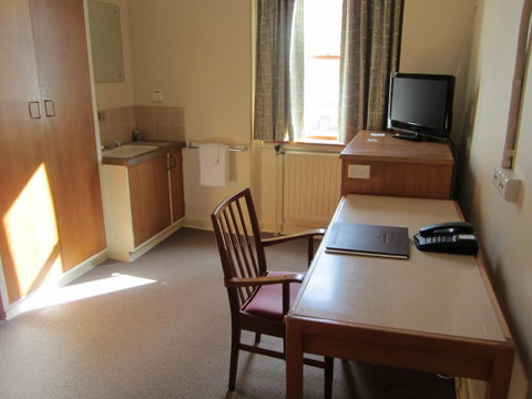 University House - ANU - Newcastle Accommodation 44
