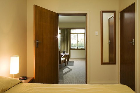 University House - ANU - Newcastle Accommodation 19