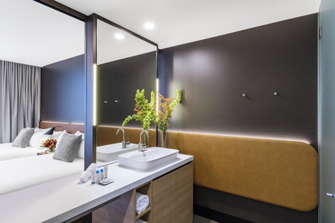 Vibe Hotel Canberra - Newcastle Accommodation 16