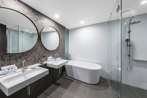 Vibe Hotel Canberra - Newcastle Accommodation 5