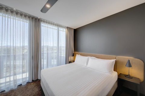 Vibe Hotel Canberra - Newcastle Accommodation 36