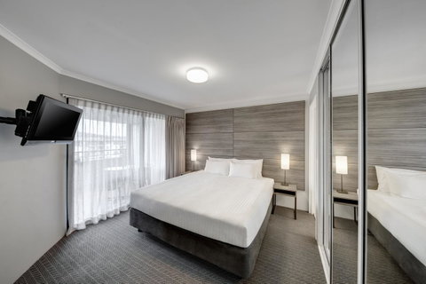Adina Serviced Apartments Canberra James Court - Newcastle Accommodation 11