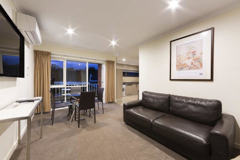 Forrest Hotel & Apartments - Newcastle Accommodation 13