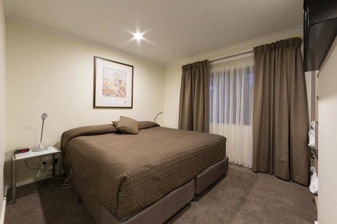 Forrest Hotel & Apartments - Newcastle Accommodation 20