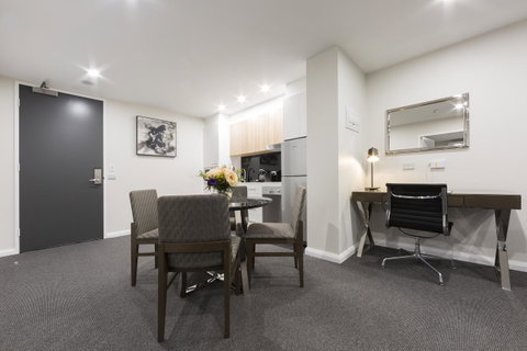 Avenue Hotel Canberra - Newcastle Accommodation 31