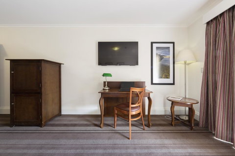 Mercure Canberra - Newcastle Accommodation 12