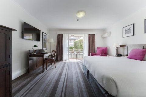Mercure Canberra - Newcastle Accommodation 4
