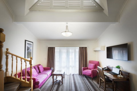 Mercure Canberra - Newcastle Accommodation 5