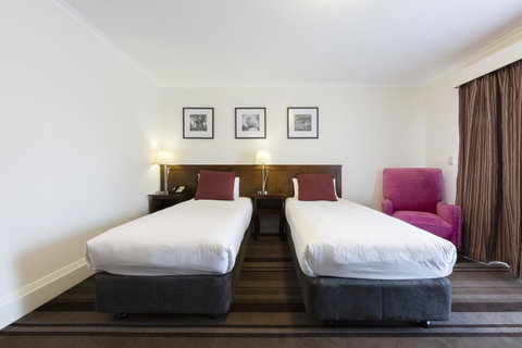Mercure Canberra - Newcastle Accommodation 9