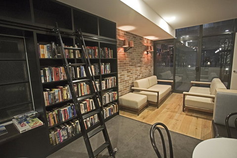 Greenwich Apartment - Newcastle Accommodation 13