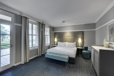 Hotel Kurrajong Canberra - Newcastle Accommodation 11