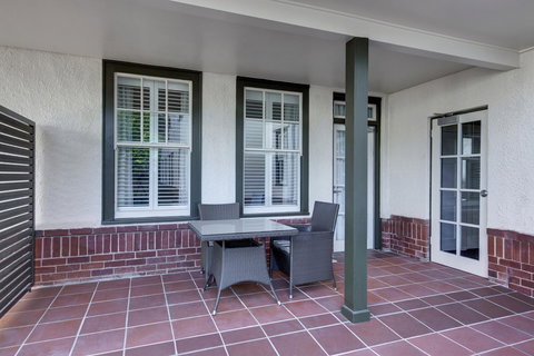 Hotel Kurrajong Canberra - Newcastle Accommodation 8