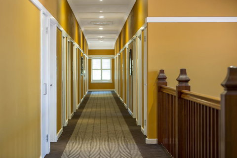 Hotel Kurrajong Canberra - Newcastle Accommodation 16