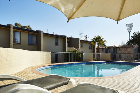 Manuka Park Serviced Apartments - Newcastle Accommodation 4
