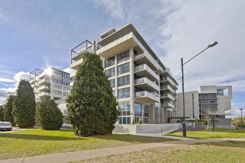 Realm Park 39 Barton ACT - Newcastle Accommodation 8