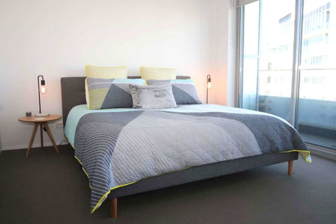Realm Park 39 Barton ACT - Newcastle Accommodation 3