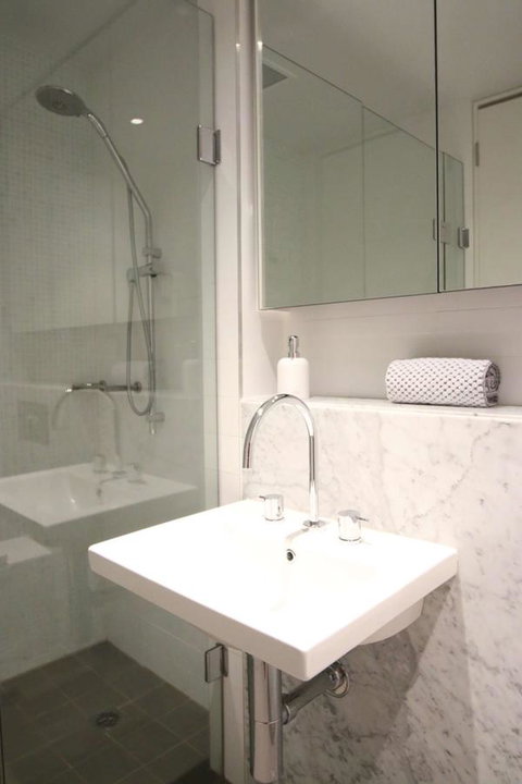 Realm Park 39 Barton ACT - Newcastle Accommodation 4