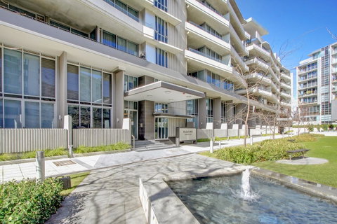 Realm Park 39 Barton ACT - Newcastle Accommodation 40