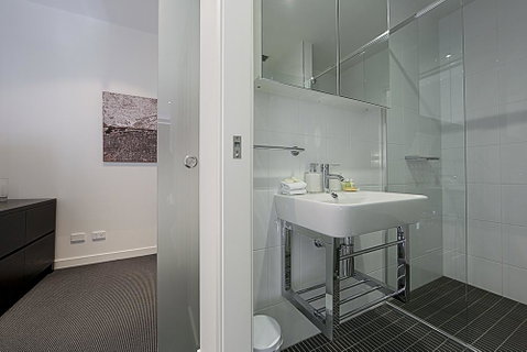 Mode 220 Braddon ACT - Newcastle Accommodation 7