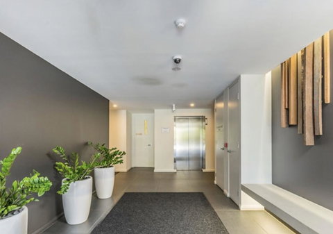 Modern Executive Apt@Barton*1BR*WiFi*Gym*Secure Parking*Canberra - Newcastle Accommodation 16