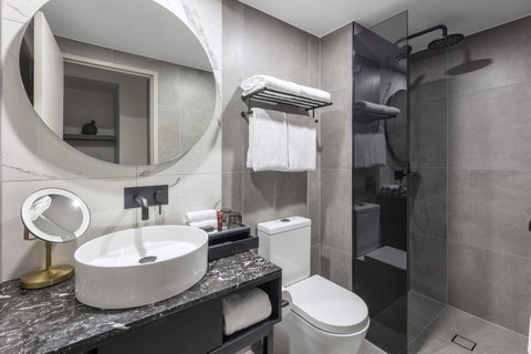 Deco Hotel Canberra - Newcastle Accommodation 6