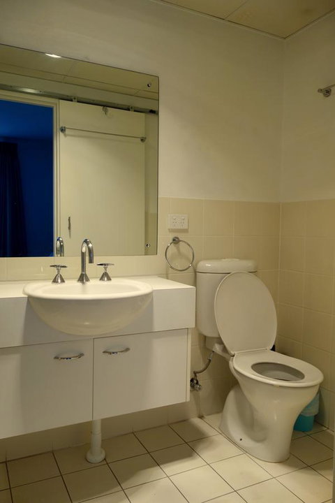 Kingston Comfy Apartment - Newcastle Accommodation 6
