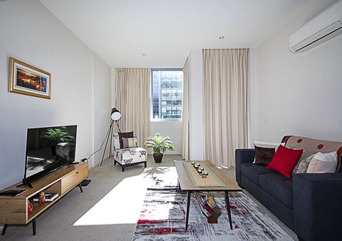 Spacious 1BR Stylish New Acton Apartment +Parking - Newcastle Accommodation 2