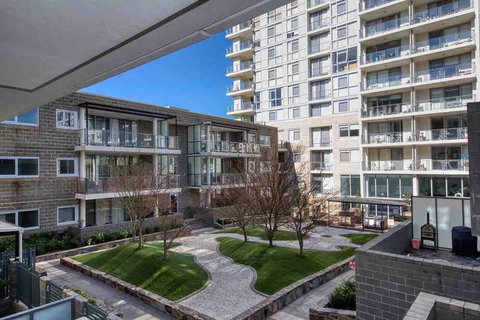 Spacious 1BR Stylish New Acton Apartment +Parking - Newcastle Accommodation 14