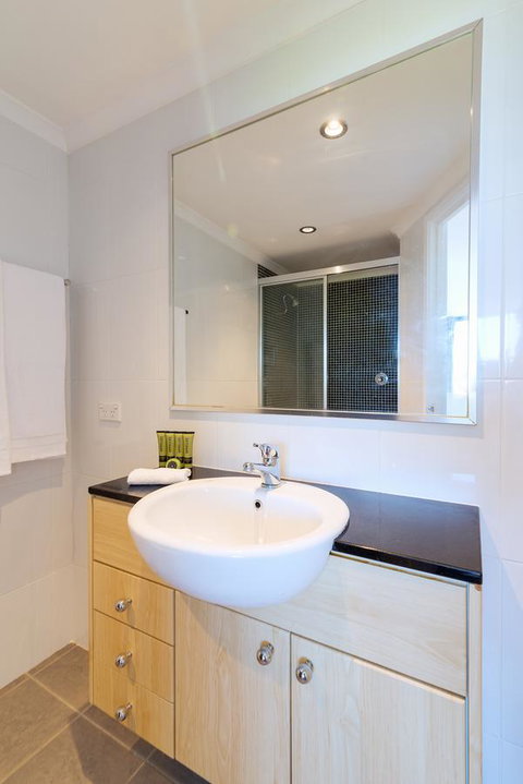 ALLARA CANBERRA - Newcastle Accommodation 13