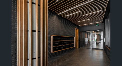 Stylish, Modern, Cute As A Button - Braddon CBD - Newcastle Accommodation 1