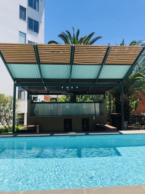 Staying Places - The Avenue - Newcastle Accommodation 4