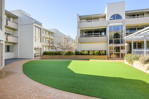 Accommodate Canberra - The Summit - Newcastle Accommodation 4