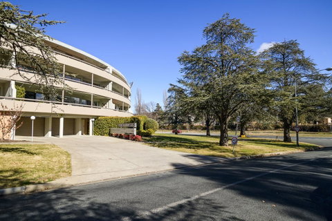 Accommodate Canberra - The Summit - Newcastle Accommodation 1