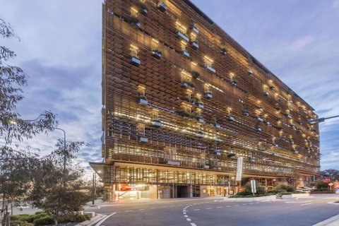 Canberra Luxury Apartment 3 - Newcastle Accommodation 5