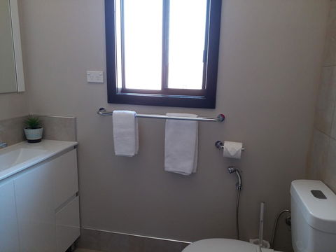 Windana Cottages - Newcastle Accommodation 10