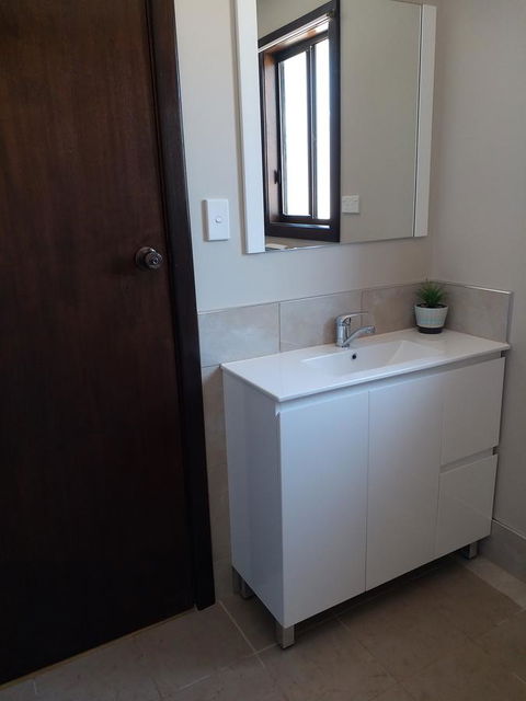 Windana Cottages - Newcastle Accommodation 9