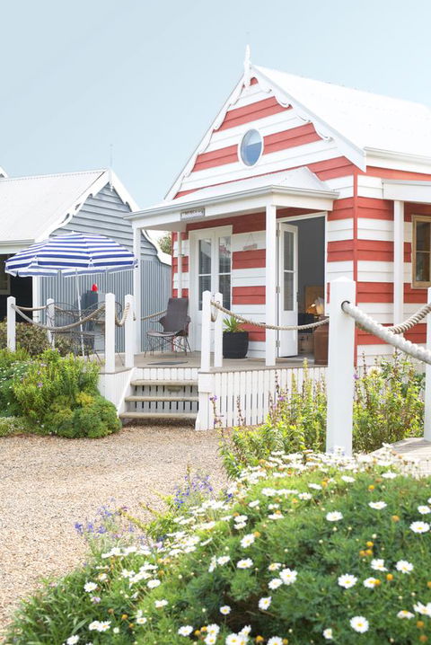 Beach Huts Middleton - New Castle Tourism 32