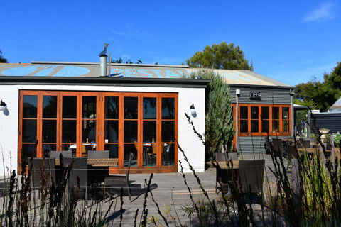 Beach Huts Middleton - New Castle Tourism 34