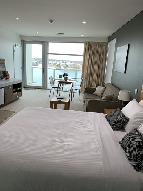 Wallaroo Marina Stayz - Newcastle Accommodation 4