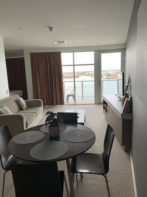 Wallaroo Marina Stayz - Newcastle Accommodation 8