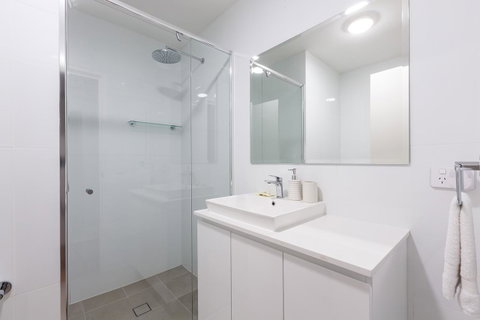 Bluewater Apartments - Newcastle Accommodation 16