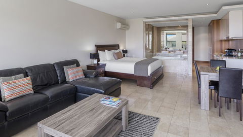 Oaks Casuarina Santai Resort - New Castle Tourism 21