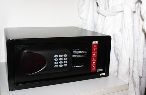 Hotel Grand Chancellor Adelaide - Newcastle Accommodation 24