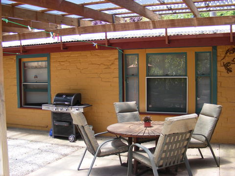 Trevalia Accommodation - Newcastle Accommodation 10