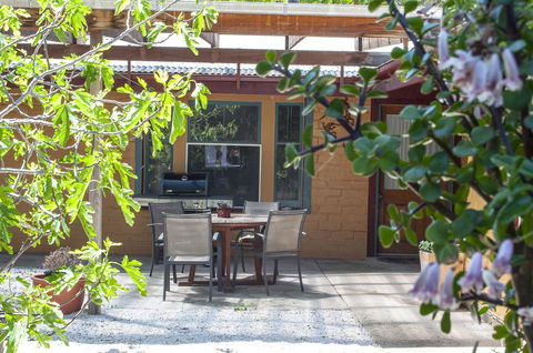 Trevalia Accommodation - Newcastle Accommodation 28