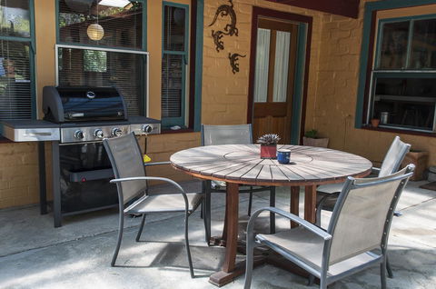 Trevalia Accommodation - Newcastle Accommodation 21