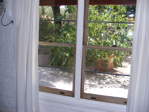 Trevalia Accommodation - Newcastle Accommodation 5