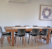 Emu Bay Holiday Homes - New Castle Tourism