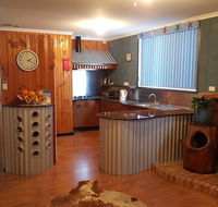 Inna Nutshell - New Castle Tourism